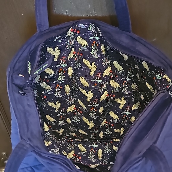 Limited Edition Harry Potter Vera Bradley Tote - Picture 7 of 7